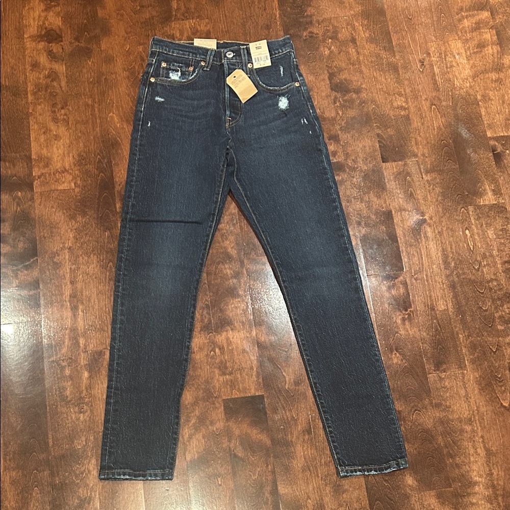 BNWT 501 Skinny Jeans Levi’s